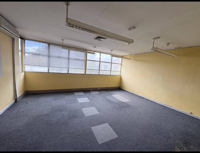 2,565M² OFFICE TO LET IN RANDJESPARK